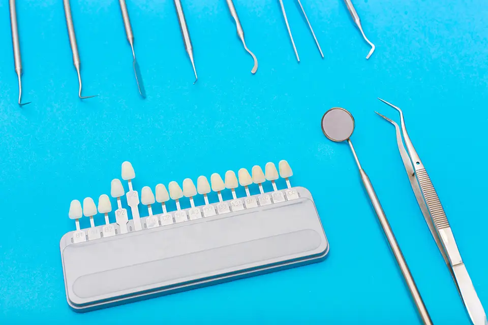 Dental Bonding vs Veneers: How To Choose Your Best Smile Upgrade 1 Dental Bonding vs Veneers: Costs and Timelines (They Vary by Factors)