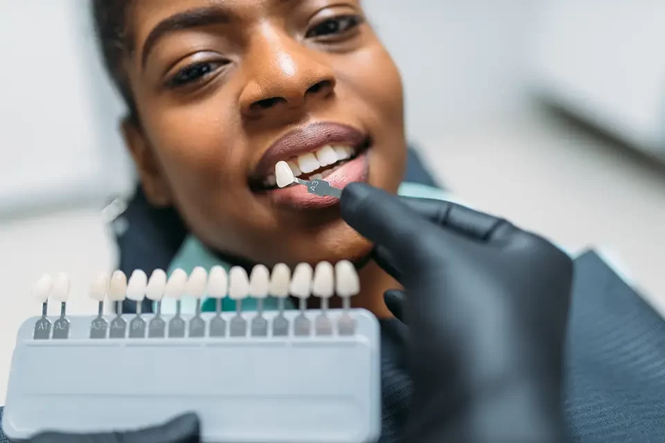 Porcelain Veneers vs Composite Veneers: Which Is Better for You?